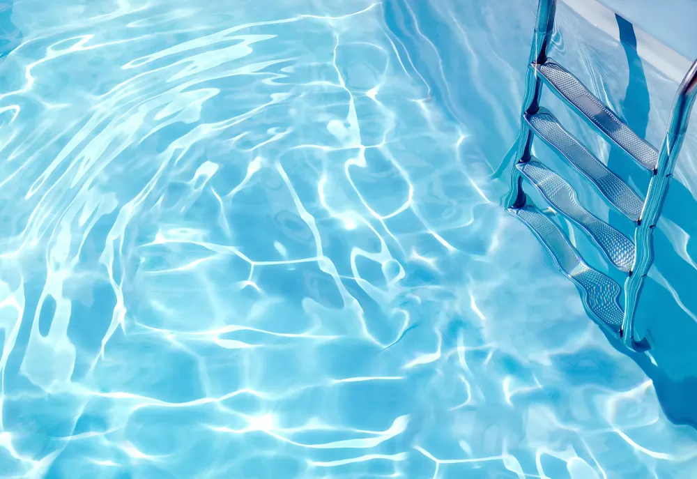 Polyester piscine à Vidauban